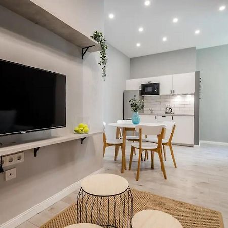 Trendy Design Apartment Budapest Luaran gambar