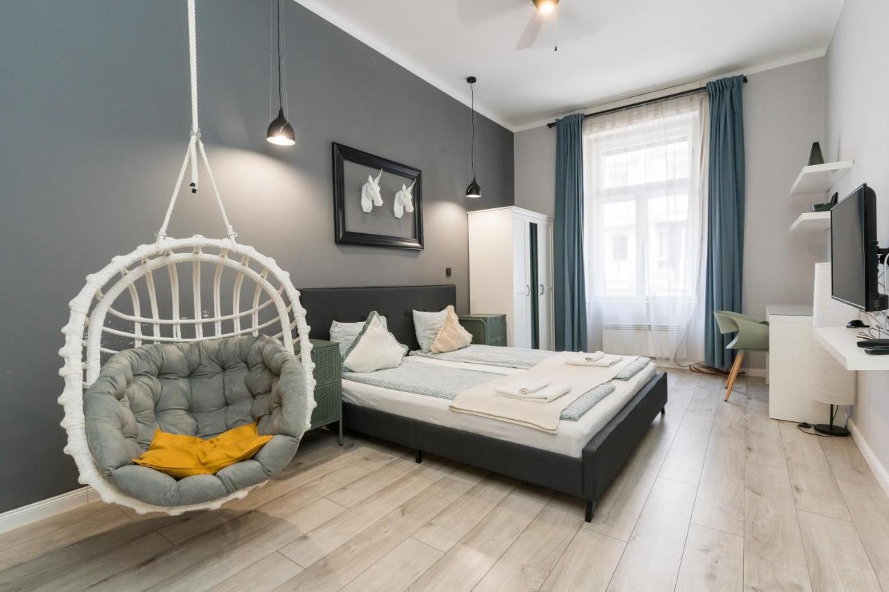 Trendy Design Apartment Budapest Luaran gambar