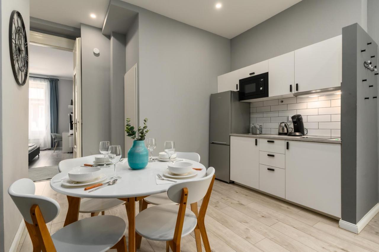 Trendy Design Apartment Budapest Luaran gambar