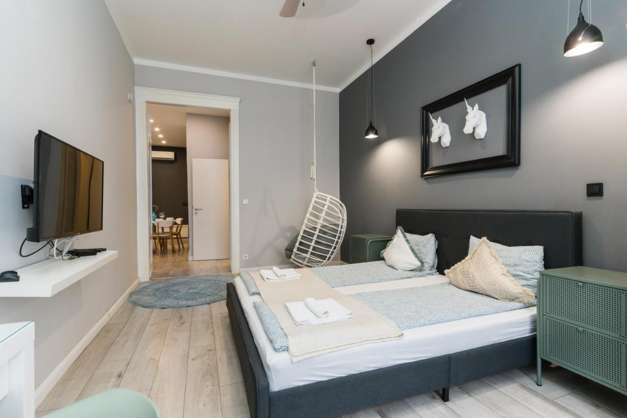 Trendy Design Apartment Budapest Luaran gambar